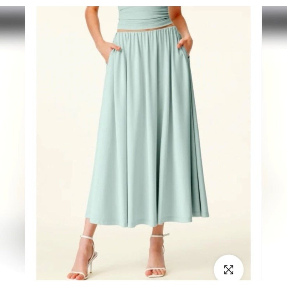 OGL Women's Umbrella Skirt with Pockets - Light Azure Size small